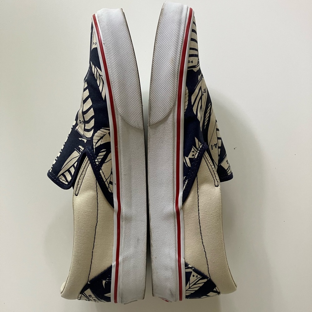 J. Crew Vans Collaboration. Sailboats Slip-On. Gently Worn. Size 9. - Picture 2 of 7